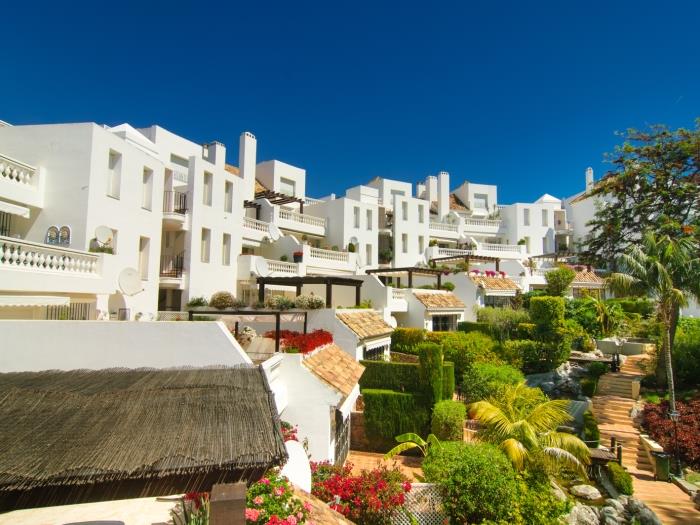 White Pearl Beach urbanization with typical houses