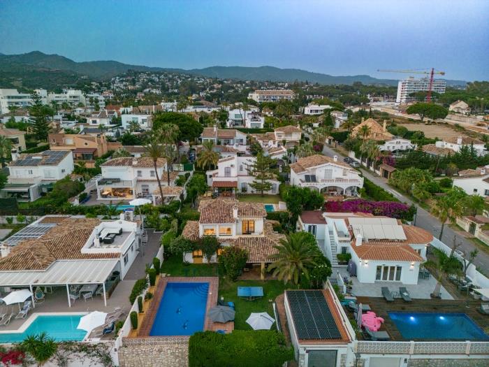 Playa el Alicate fine sand beach 370m close