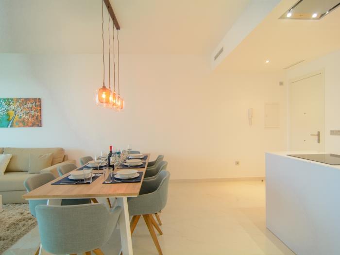 Comfortable armchairs for 8 in dining area