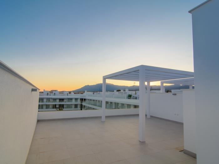 Spacious solarium (56m2) with mountain views