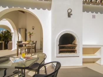 Las Chapas Playa refurbished beach villa