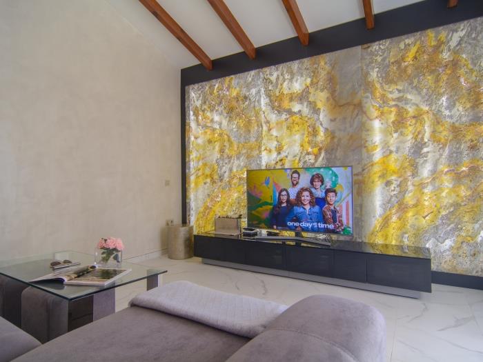 Living room with sitting area, TV (iptv with international channels)