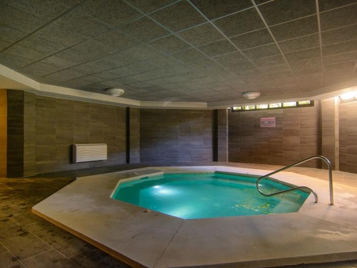 Las Mimosas urbanization with spa, jacuzzi, gym, sauna
