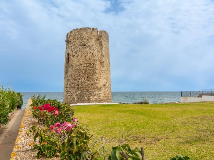 Tourists who seek history will find here one of the seven towers spread along Estepona